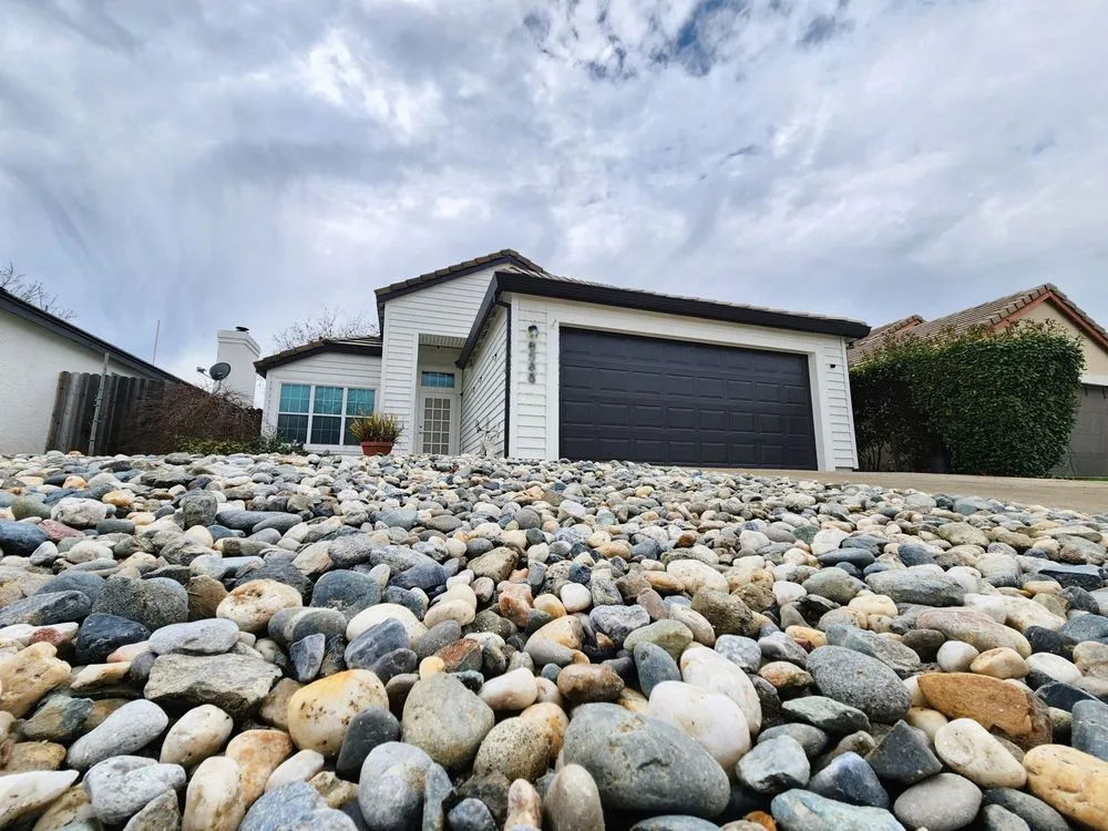 Reliable yard maintenance in Elk Grove, CA by NT Landscaping Service