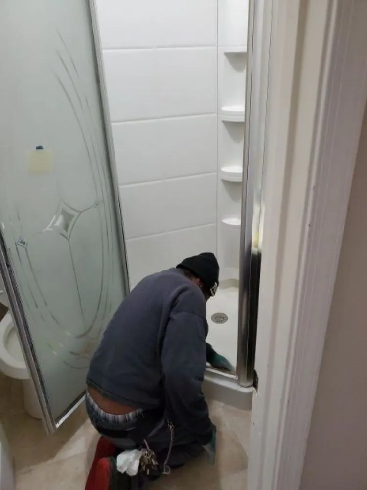 Local yard maintenance in Newport News, VA by Nu Era Janitorial