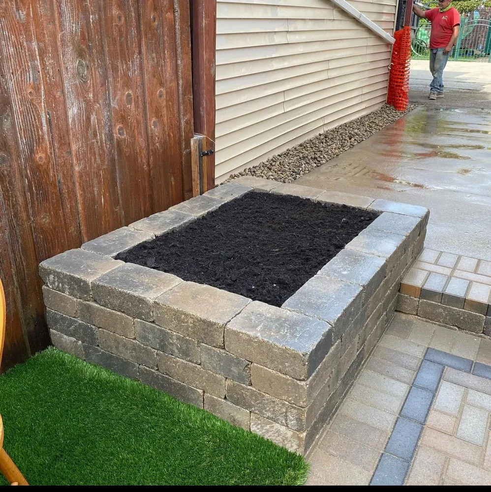 Custom outdoor landscaping near you in Chicago, IL by NUCI