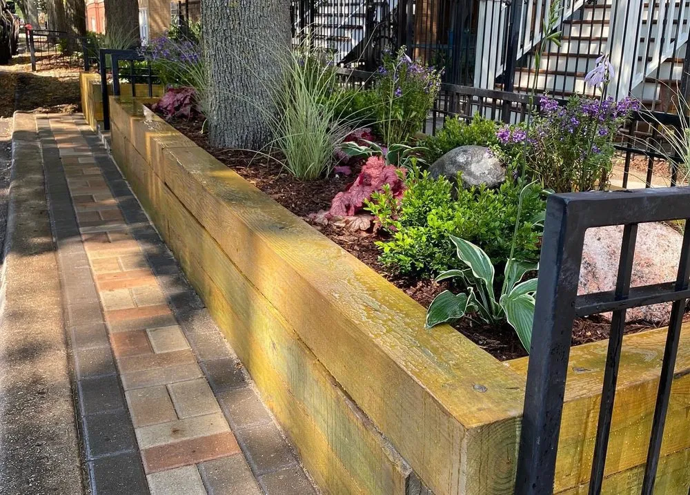Expert garden landscaping in Chicago, IL by NUCI