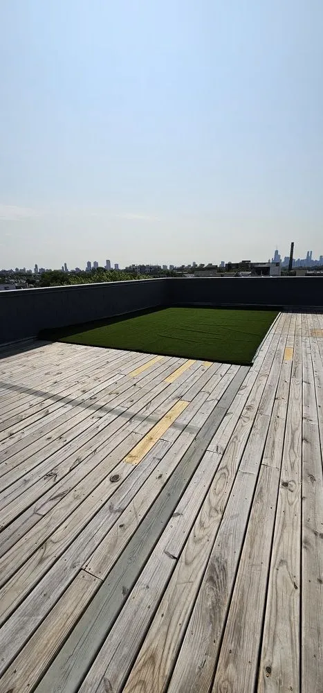 Custom yard cleanup service for residential properties across Chicago, IL - Nueva Casa