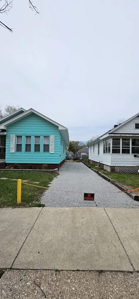 Reliable outdoor landscaping for year-round maintenance in Chicago, IL by Nueva Casa