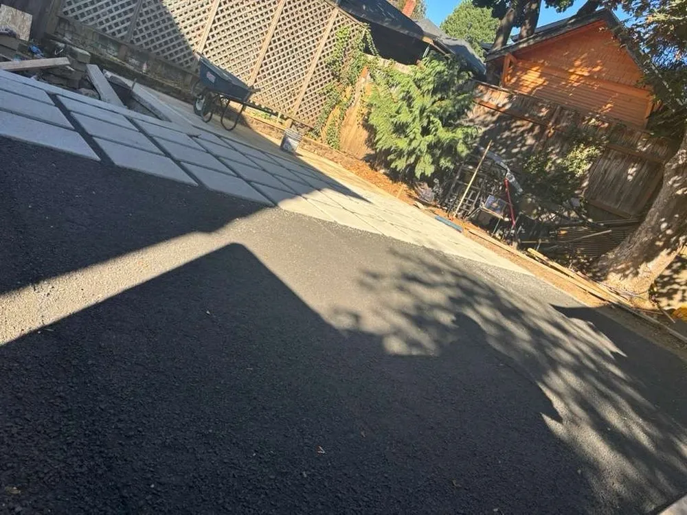 Custom lawn mowing service in Hillsboro, OR by Nueva Vista Landscape & Construction