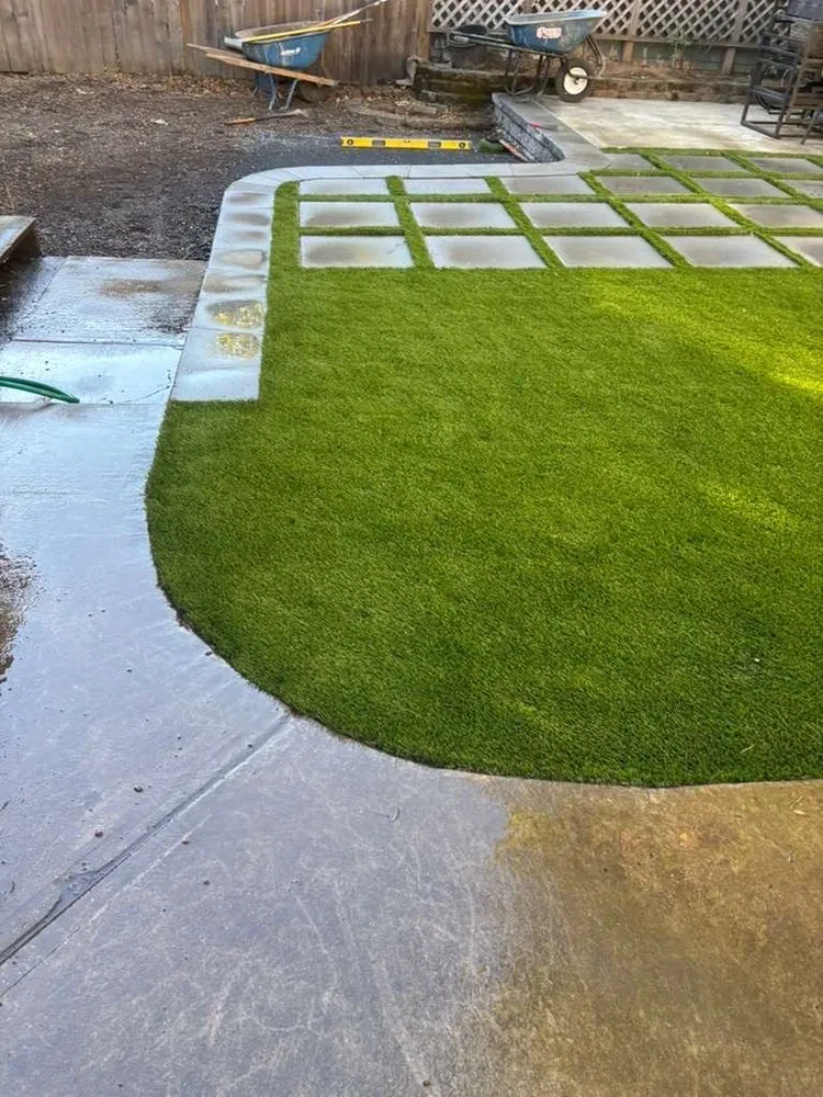 Custom yard maintenance with custom design in Hillsboro, OR by Nueva Vista Landscape & Construction