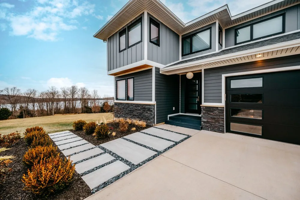 Top-rated residential landscaping experts serving Manistee, MI - Nuñez Nursery and Landscaping