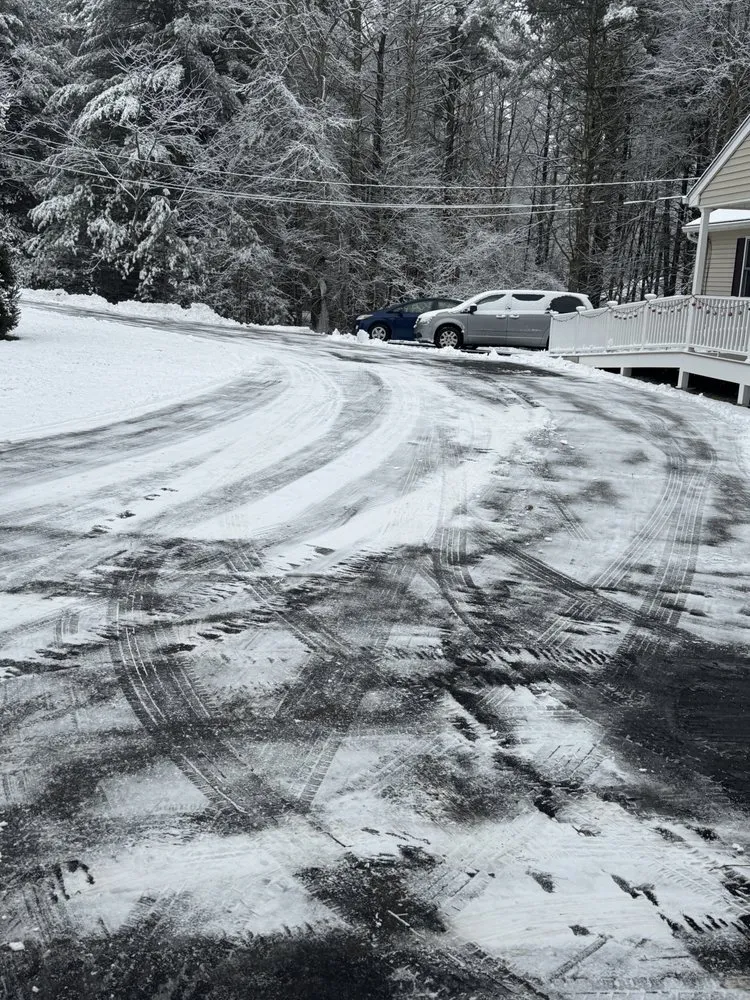 Custom lawn mowing service in Taunton, MA - Nunes Landscaping & Construction