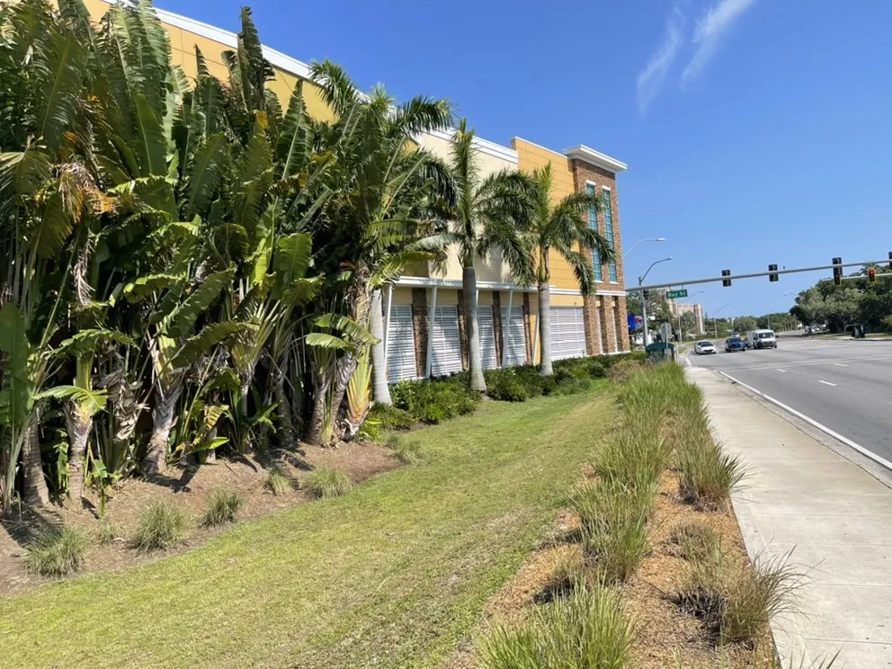 Trusted lawn care service for beautiful yards in Palmetto, FL by Nunez Land Service