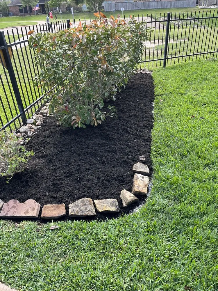 Affordable outdoor landscaping experts serving Houston, TX - Nunez Lawn Care