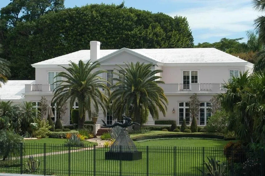 Reliable residential landscaping with custom design across Tampa, FL - Nutrilawn