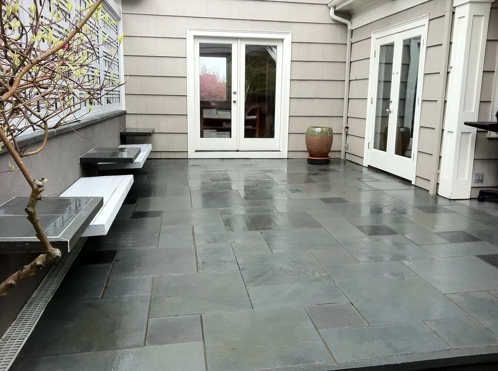 Affordable outdoor landscaping in Renton, WA by Nuview Landscapes