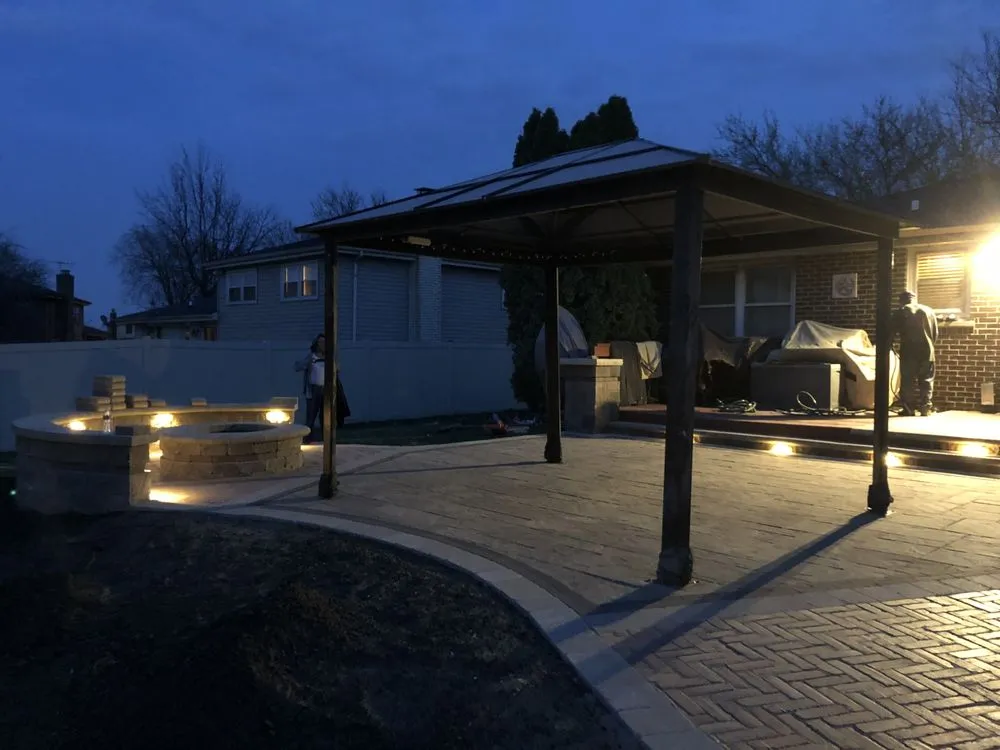 Custom outdoor landscaping experts serving Oak Forest, IL - NuView Landscaping