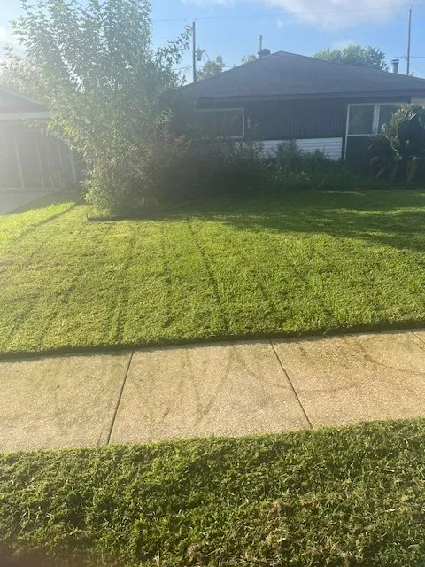 Local garden landscaping for residential properties in Missouri City, TX by NuWave Landscaping