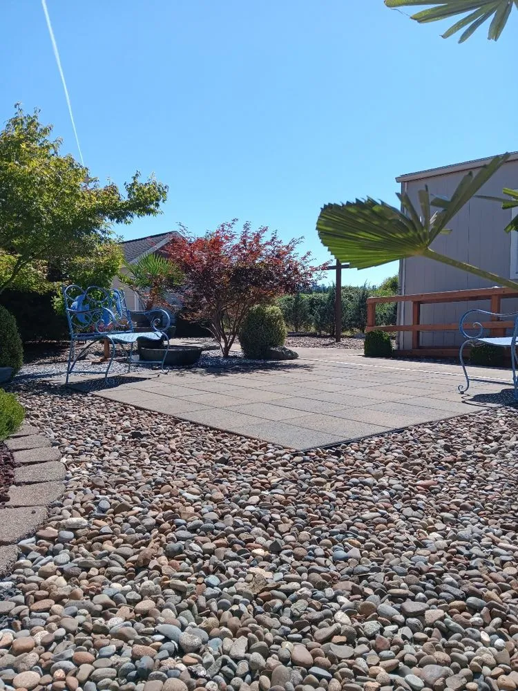 Custom residential landscaping in Centralia, WA by NW Green Leafs Landscape
