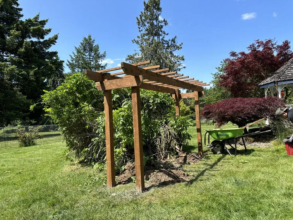 Custom yard cleanup service in Clackamas, OR by NW Quality Construction & Hardscape