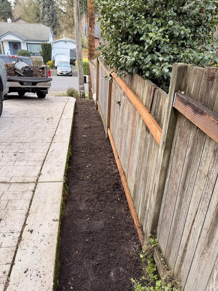 Custom outdoor landscaping with custom design in Shoreline, WA by NW Yard Services