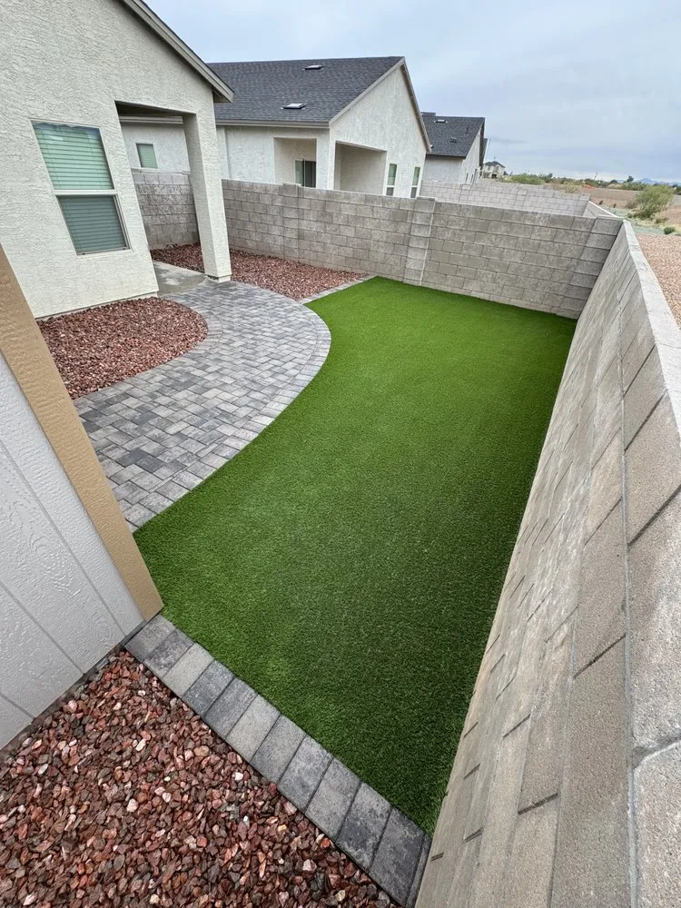 Professional garden landscaping in Tucson, AZ - NWT Landscape & Hardscape