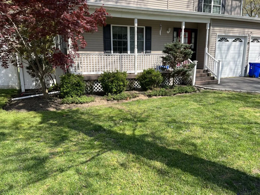 Local yard maintenance for beautiful yards across Stony Brook, NY - NY Phoenix