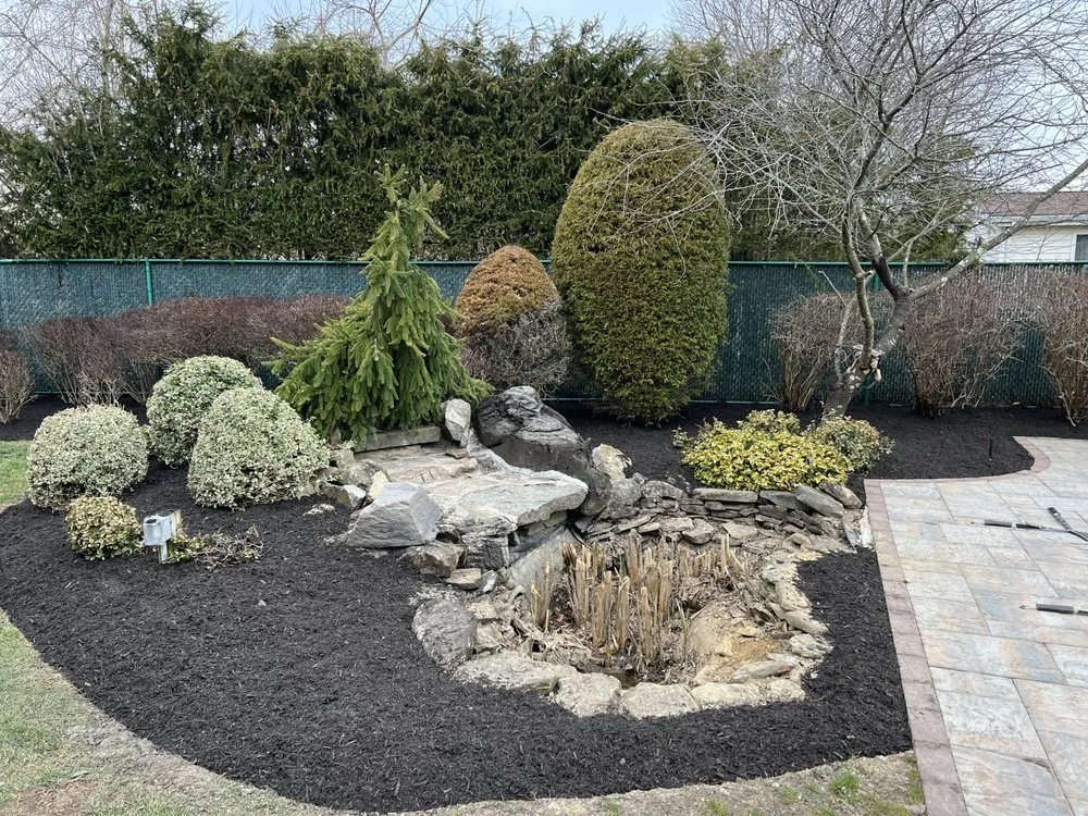 Local yard maintenance in Stony Brook, NY by NY Phoenix