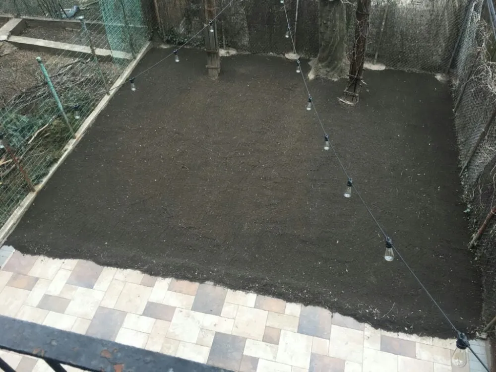 Custom outdoor landscaping for year-round maintenance in New York, NY by NYC Grass