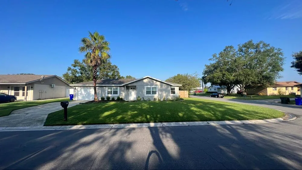 Top-rated residential landscaping for beautiful yards across Lakeland, FL - Nyland Lawncare