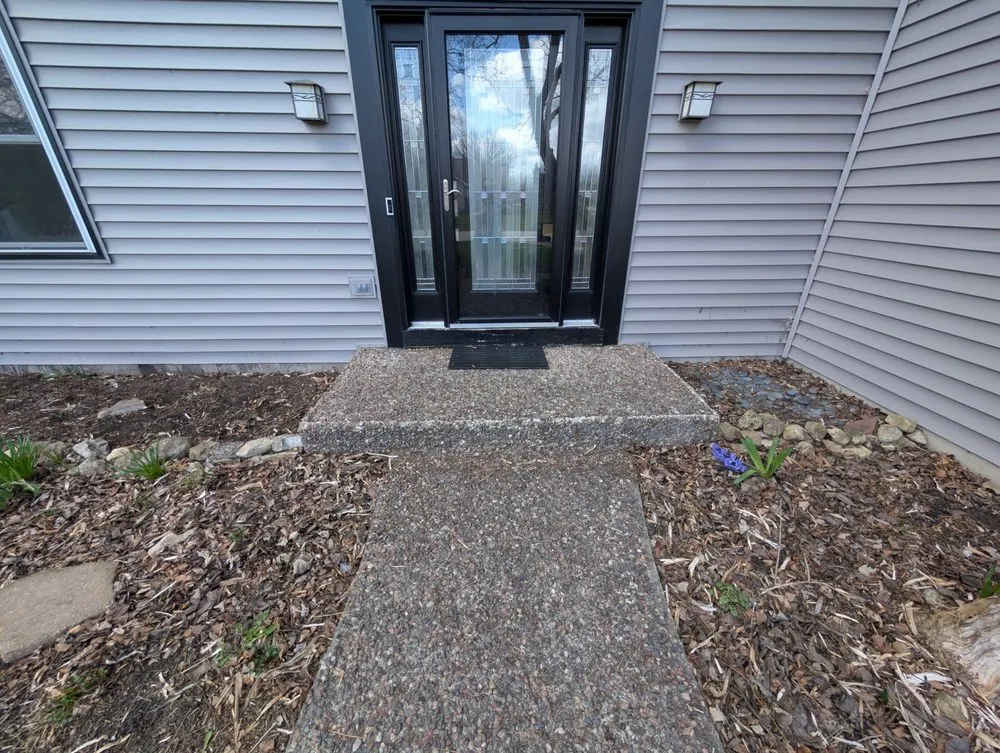 Trusted residential landscaping in Warrenville, IL - O & C Concrete & Lanscaping