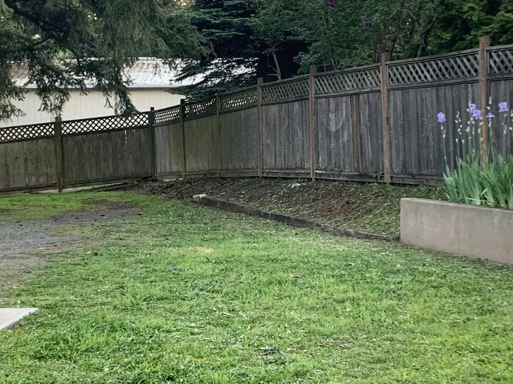 Local yard maintenance in Lynnwood, WA by O& E Landscaping Services