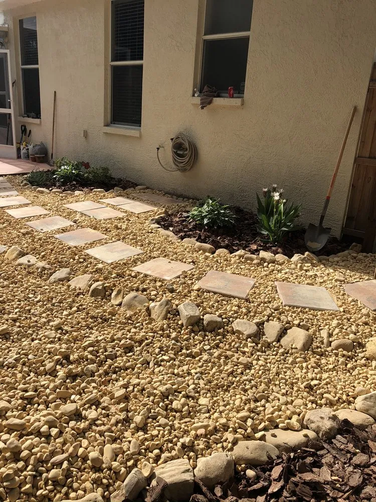 Professional lawn care service experts serving Dunedin, FL - O G Lawn Service