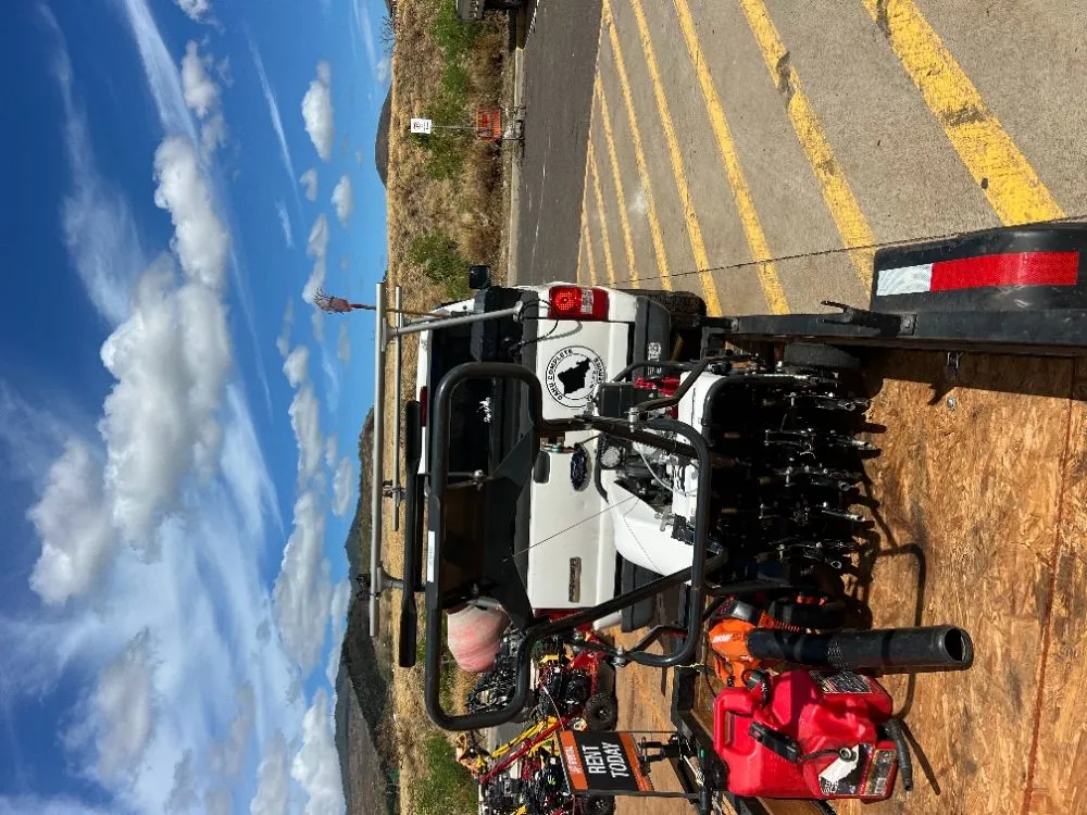 Reliable lawn mowing service for year-round maintenance in Kapolei, HI by Oahu Complete Yard Service