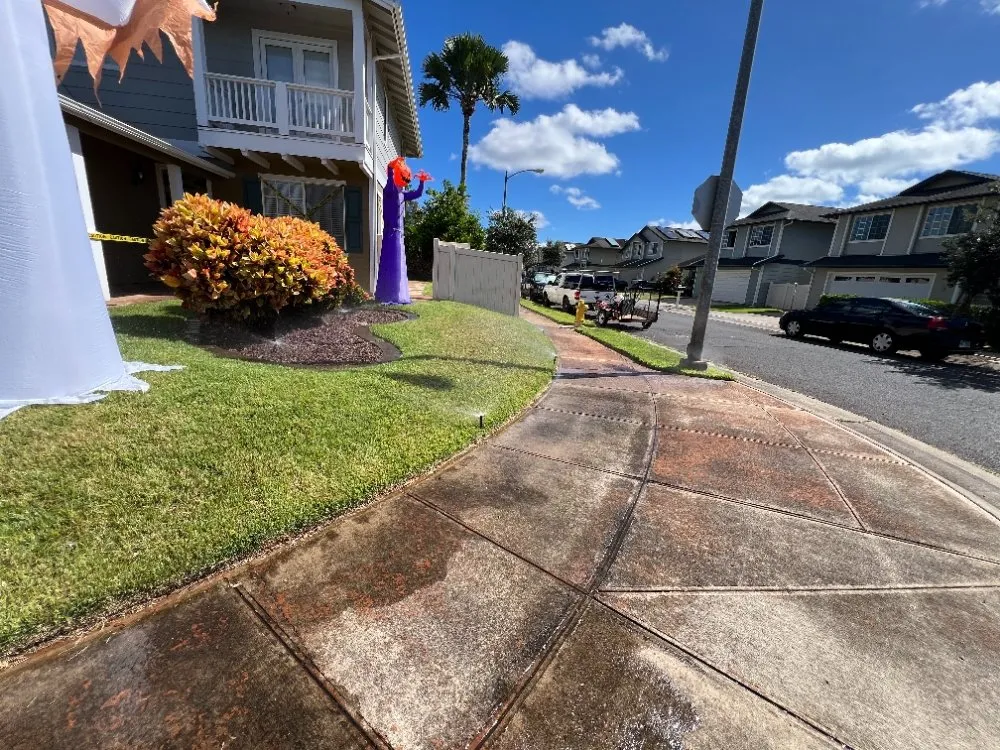 Reliable outdoor landscaping in Kapolei, HI by Oahu Complete Yard Service