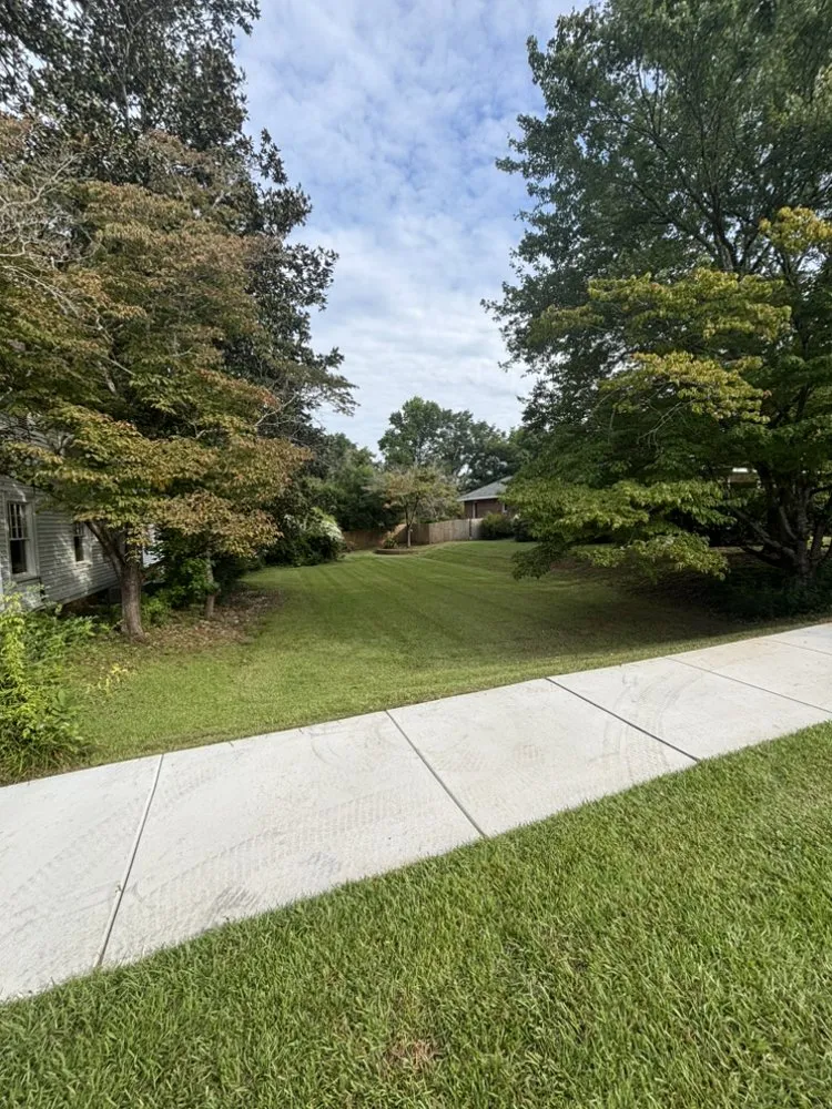 Top-rated residential landscaping in Opelika, AL - Oak Bowery Lawn Care