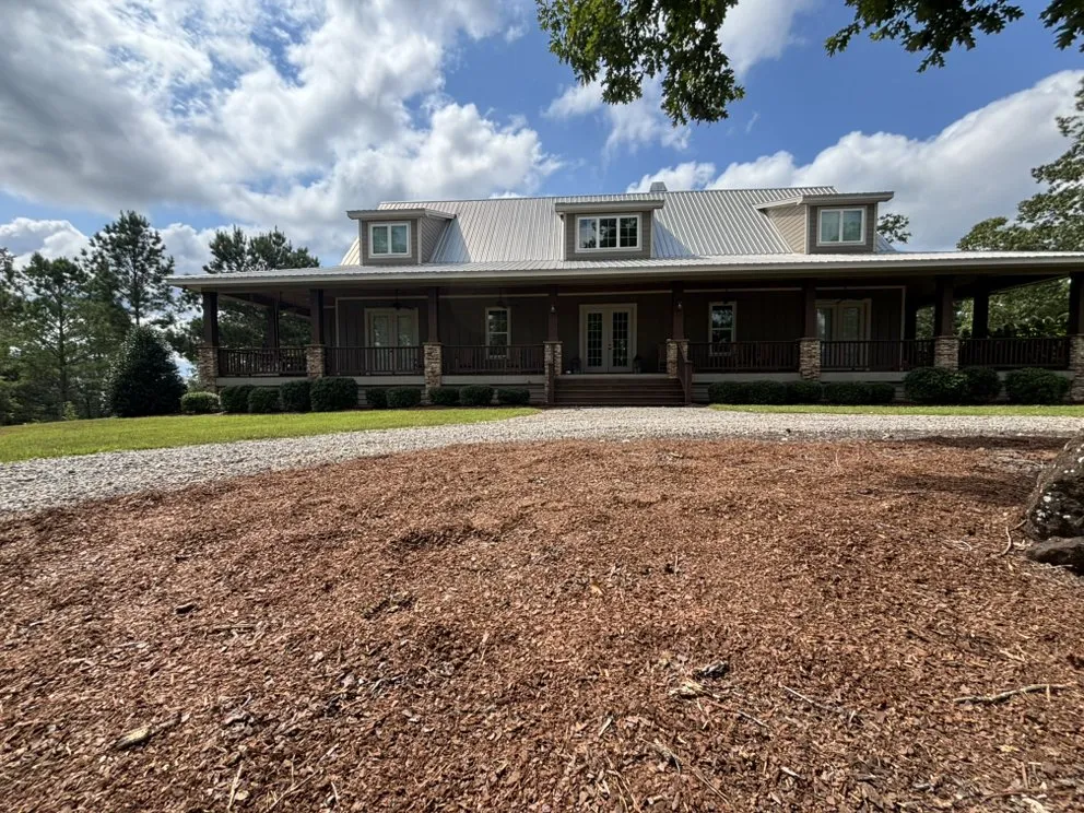 Expert garden landscaping experts serving Opelika, AL - Oak Bowery Lawn Care