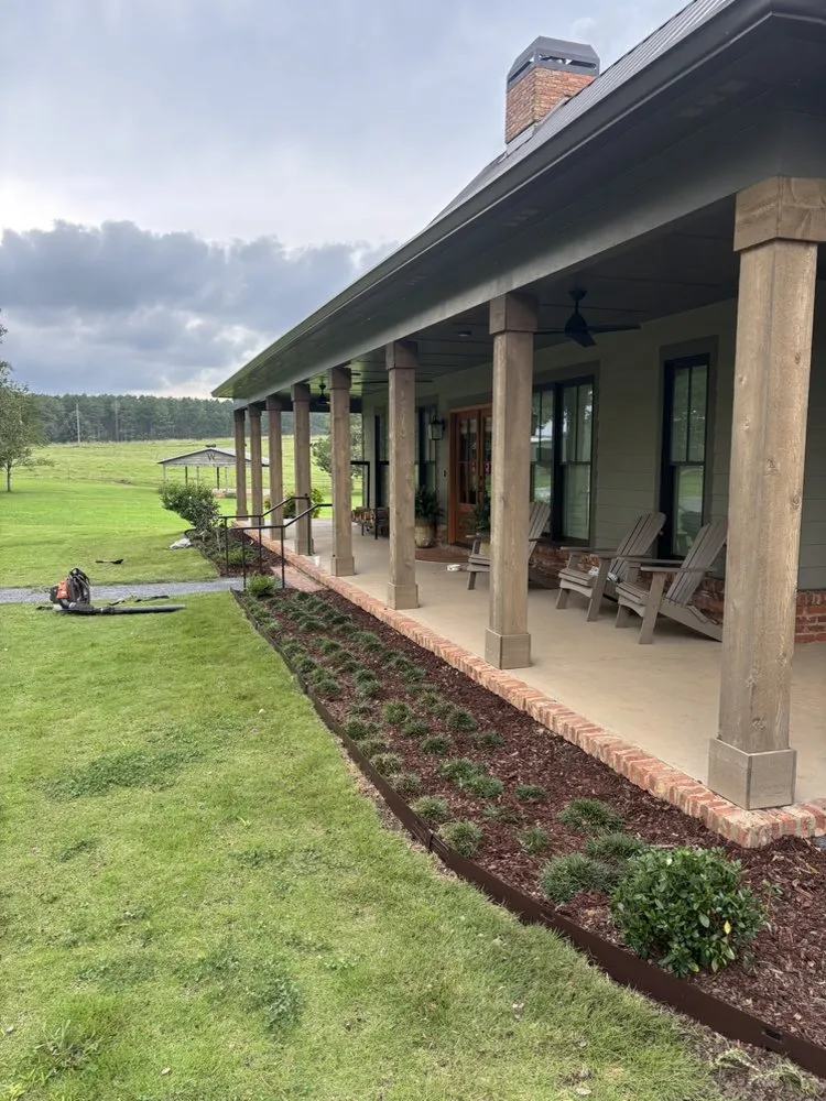 Top-rated lawn mowing service with custom design in Opelika, AL by Oak Bowery Lawn Care