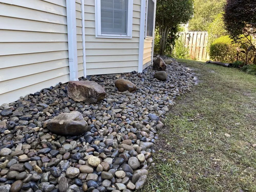 Professional yard maintenance in Charleston, SC by Oak Branch Landscaping