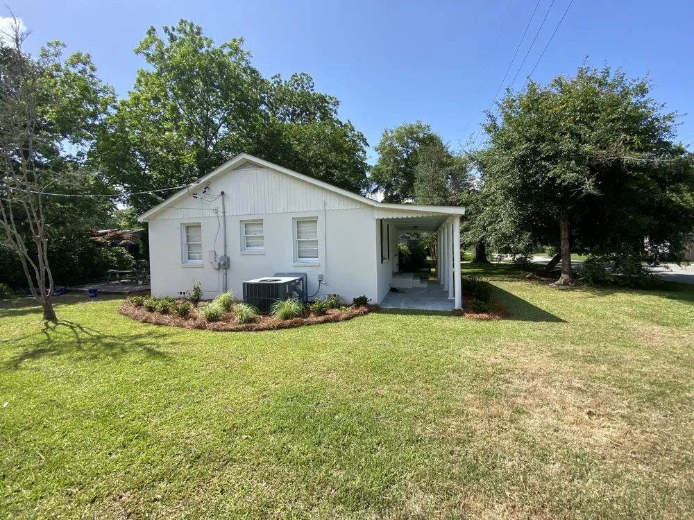 Expert lawn care service in Charleston, SC by Oak Branch Landscaping