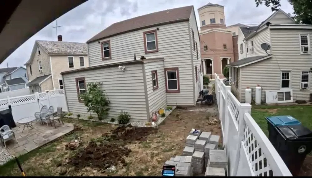 Affordable yard cleanup service for beautiful yards across Bridgewater, NJ - Oak C Lawn & Landscape