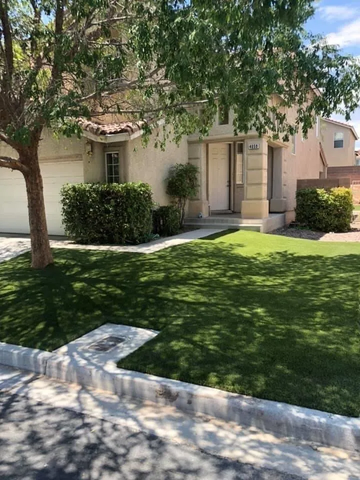 Top-rated lawn mowing service in Las Vegas, NV - Oak Creek Lawn & Landscape