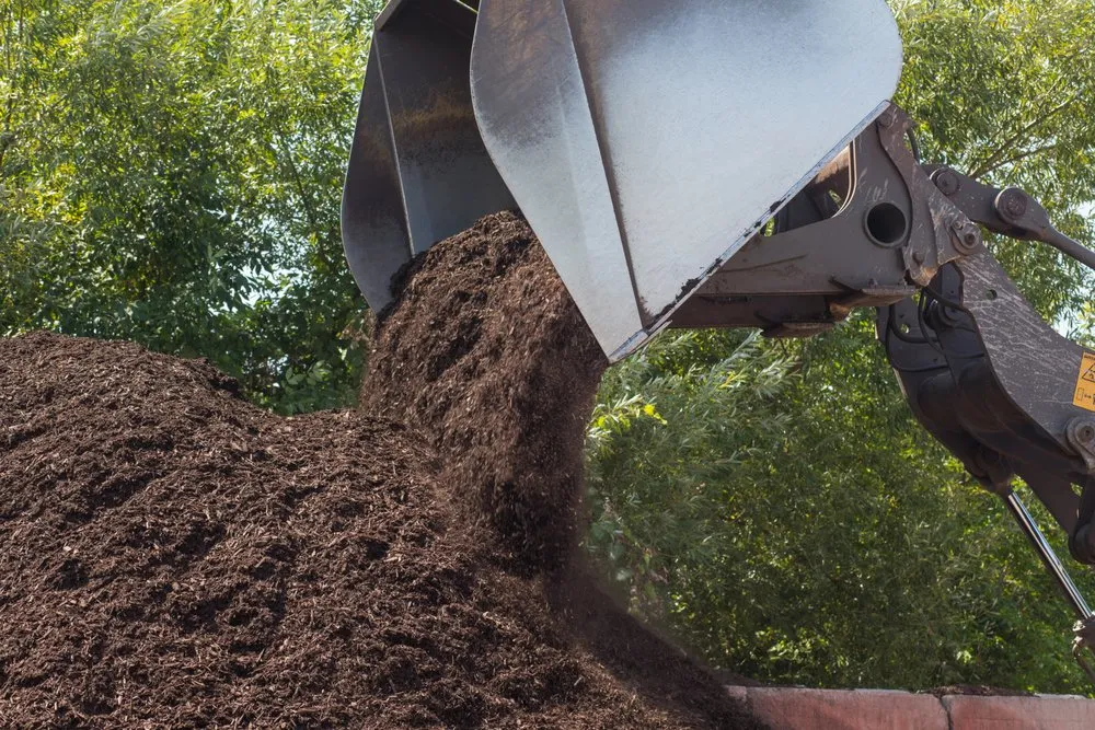 Local landscape design for residential properties across Menomonee Falls, WI - Oak Creek Wood Products