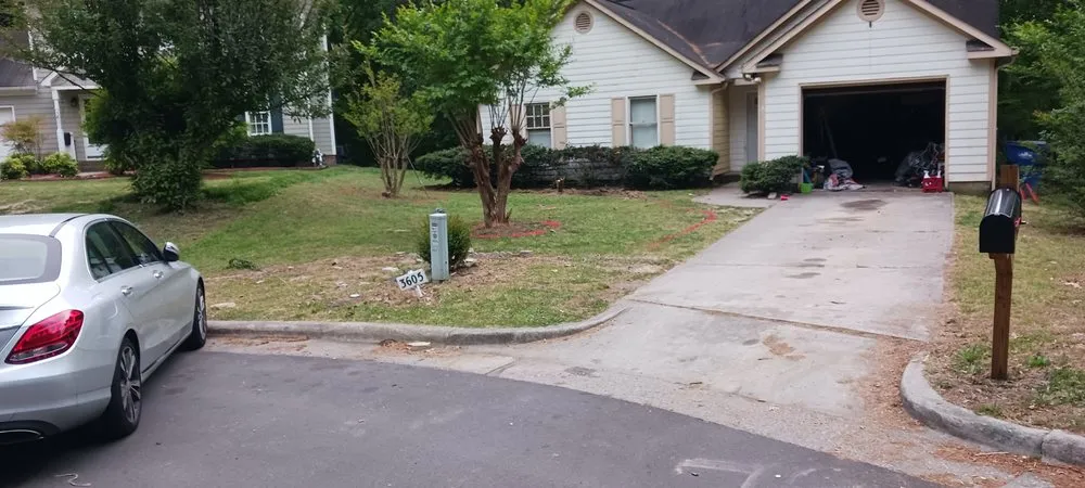 Affordable yard cleanup service with custom design across Montrose, VA - Oak Grove Outdoor Solutions
