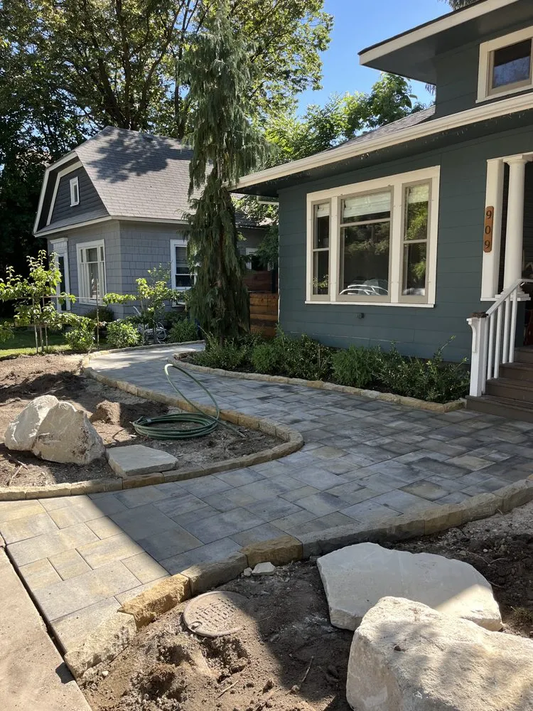 Affordable yard cleanup service in Caldwell, ID - Oak Hill Landscape Group