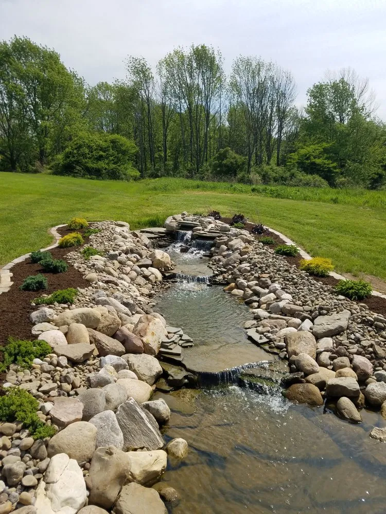 Professional garden landscaping experts serving Hamburg, NY - Oak Hill Professional Landscaping