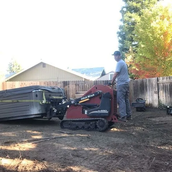 Local yard cleanup service in Elverta, CA by Oak Hills Landscaping