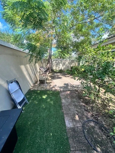 Trusted residential landscaping experts serving DeLand, FL - Oak Land Care