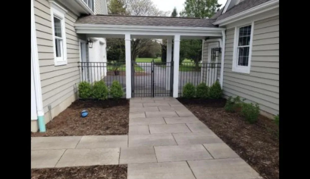 Local outdoor landscaping in Elgin, IL - Oak Land Company