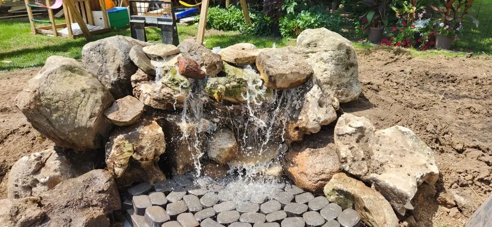 Reliable landscape design experts serving Menomonee Falls, WI - Oak Leaf Landscape