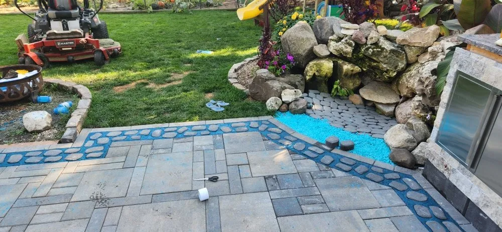 Local outdoor landscaping experts serving Menomonee Falls, WI - Oak Leaf Landscape