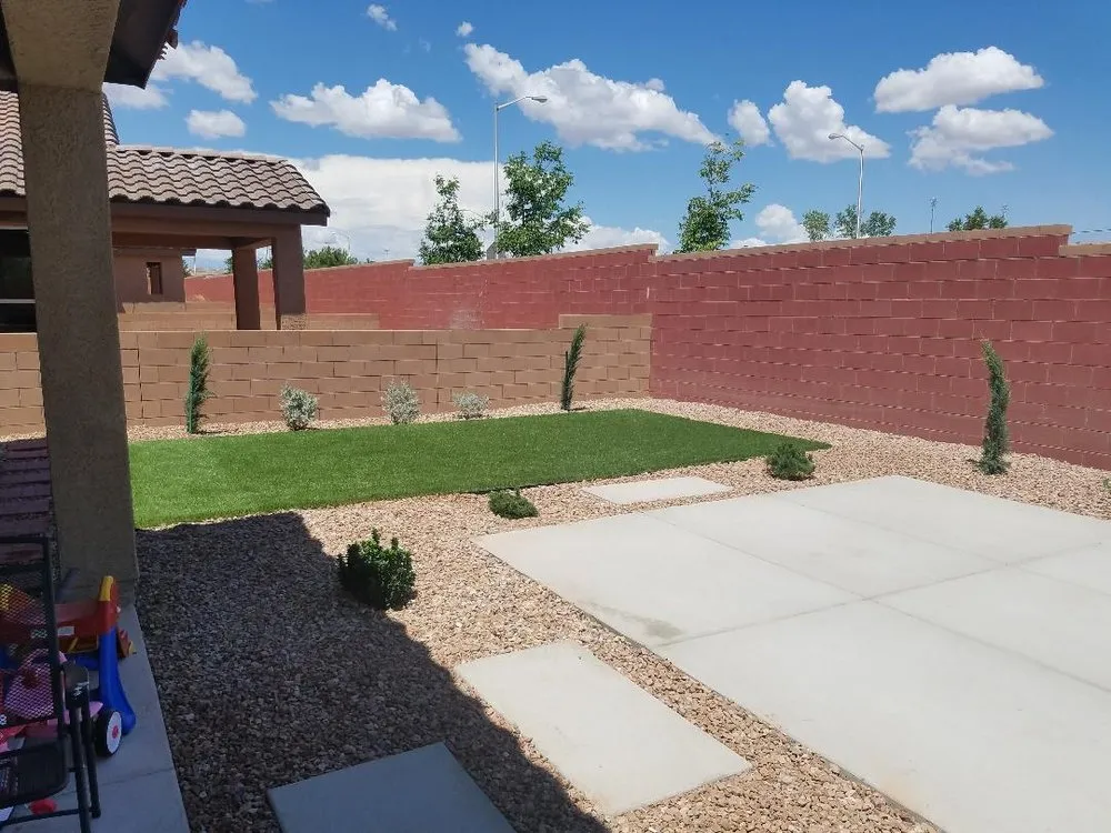 Top-rated lawn mowing service in Albuquerque, NM - Oak Tree Landscape