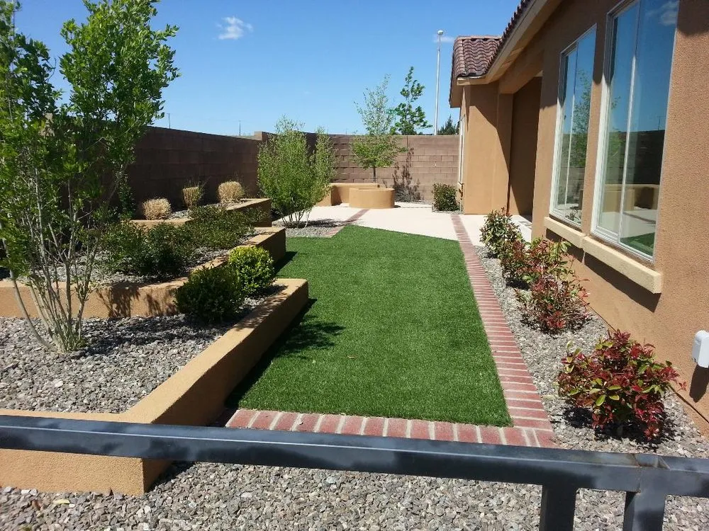 Trusted residential landscaping experts serving Albuquerque, NM - Oak Tree Landscape