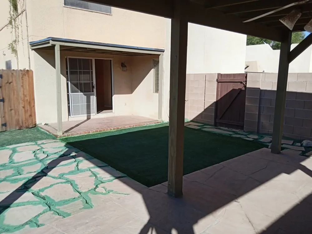 Professional lawn mowing service in Tucson, AZ - Oak Tree Landscape