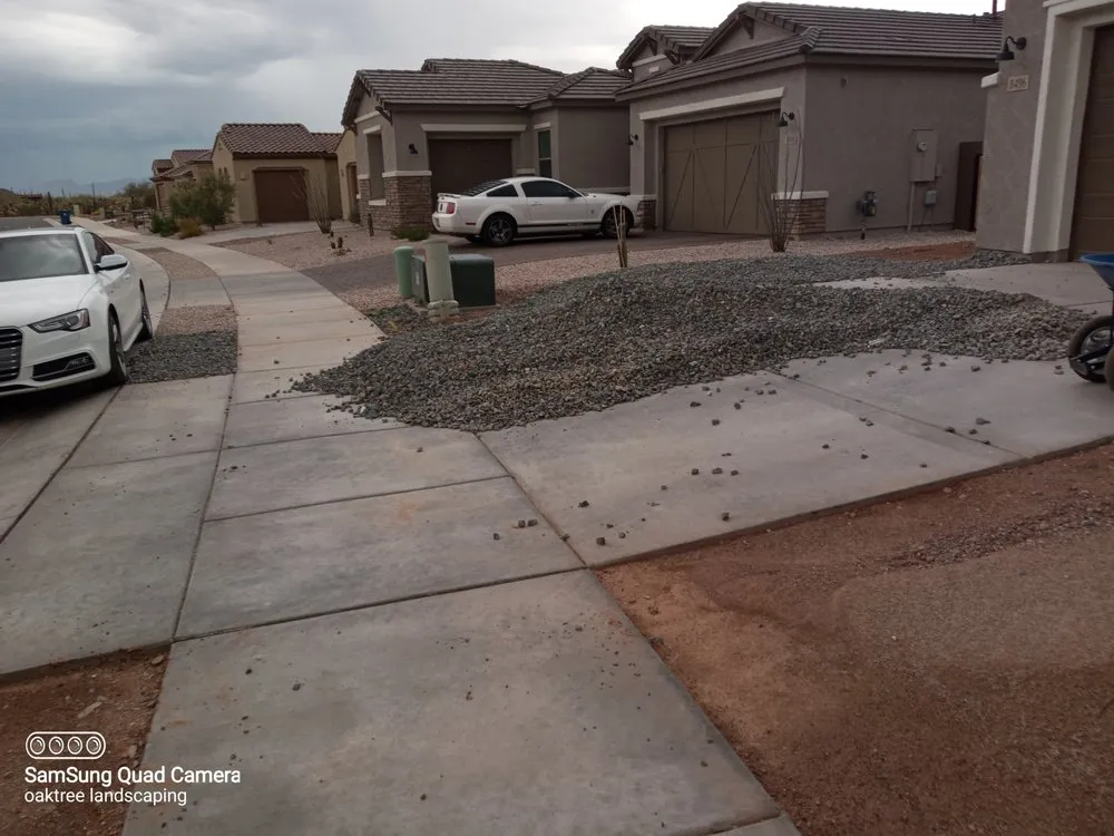 Reliable yard cleanup service in Tucson, AZ by Oak Tree Landscape
