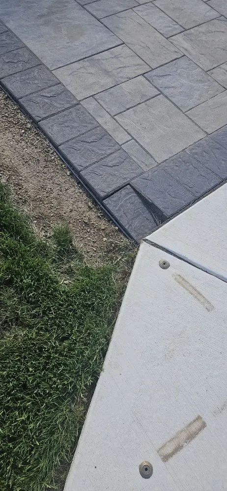 Professional lawn care service experts serving Richland, PA - Oakdale Nursery